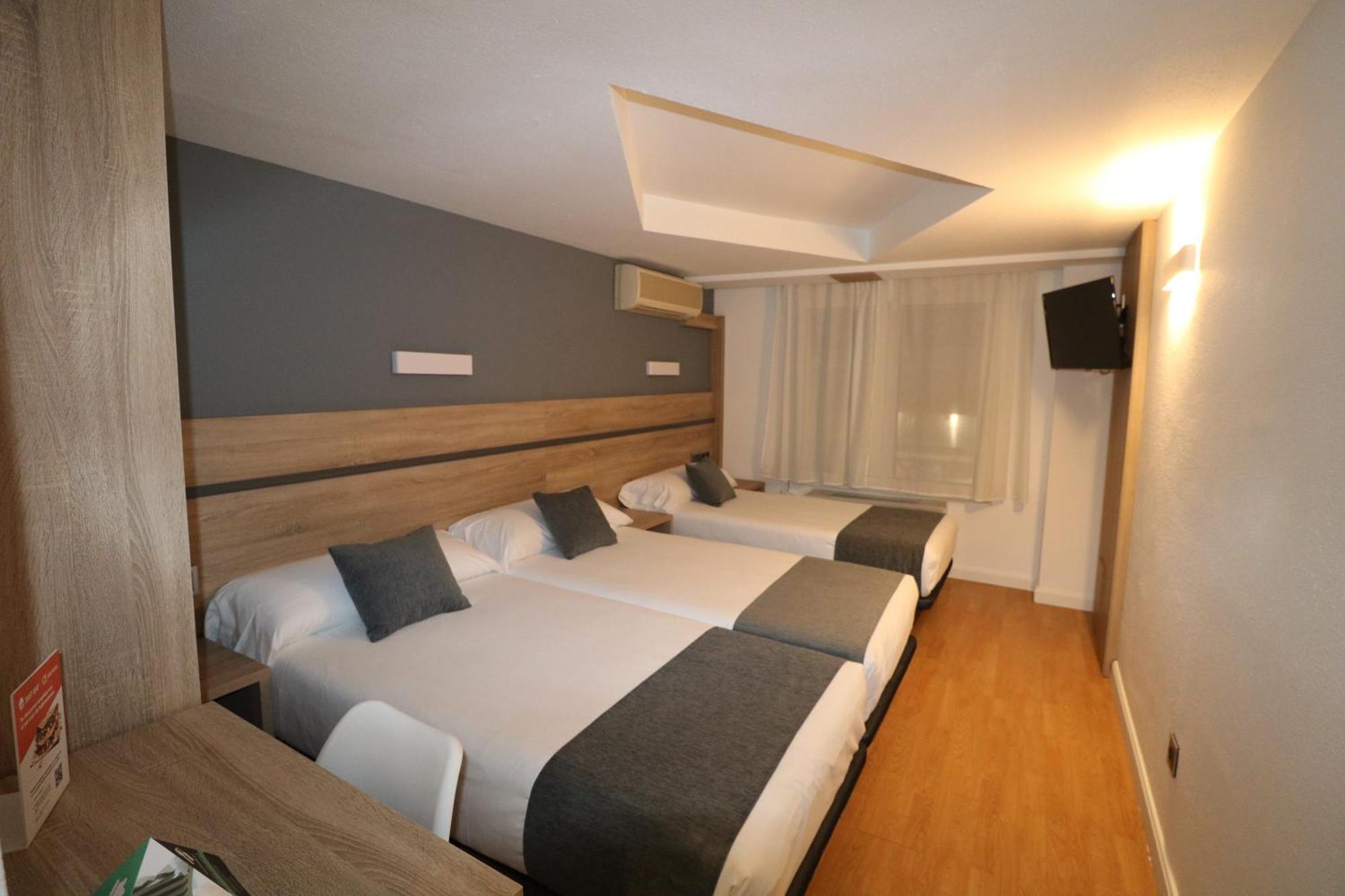 Hostal Alda Palencia Plaza 외부 사진